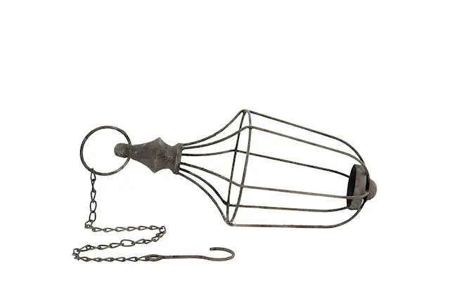 Candle Holder with Chain