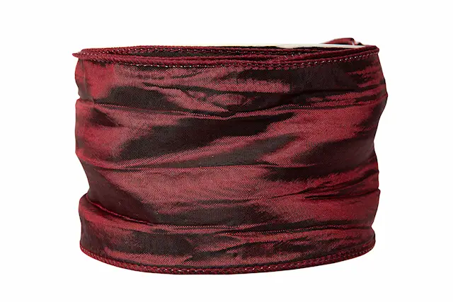 Dekorationsband Crushente Vinröd 70 mm