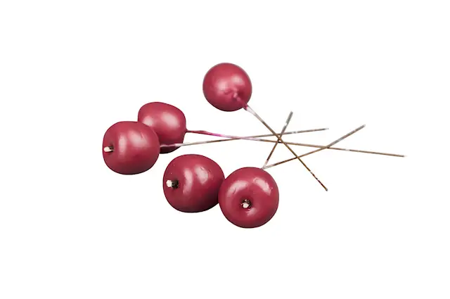 Omena tummanpunainen rautalanka